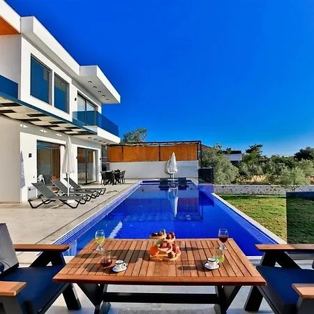 Lycian-kalkan 3 Bedroom-2 Jakuzzies-sauna-turkish Hamam-huge Private Pool And Lovely Garden Kaş